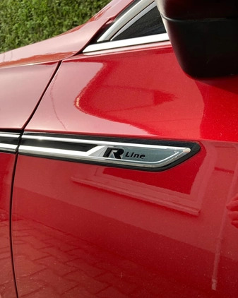 Volkswagen Arteon cena 84800 przebieg: 242000, rok produkcji 2018 z Łomianki małe 172